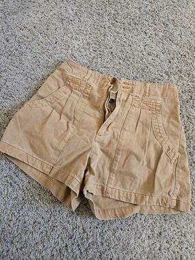 Universal Thread High-Waist Tan Shorts with Front Pockets